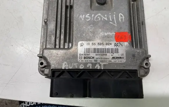 Opel Insignia A Engine control unit/module 55585024