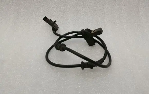 Mercedes-Benz SL R230 ABS brake wheel speed sensor A2305400208