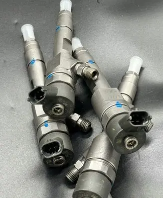 Renault Scenic III - Grand scenic III Fuel injectors set 302778396 0445110328