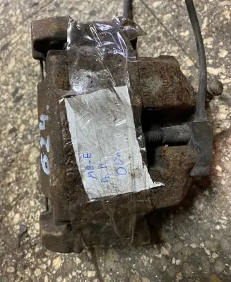 Mercedes-Benz E W210 Front brake caliper