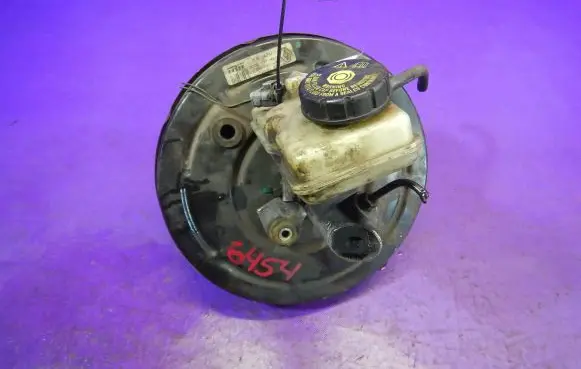 Renault Megane II Brake booster 8200157453E