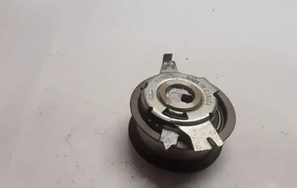 Volkswagen PASSAT CC Generator/alternator belt tensioner G6240GSA