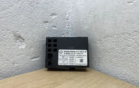Mercedes-Benz E W211 Door control unit/module A2115403145 410213005012