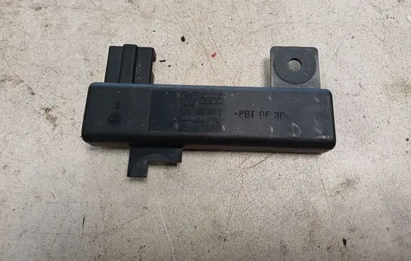 Volkswagen Touareg I Keyless (KESSY) go control unit/module 3D0909141E