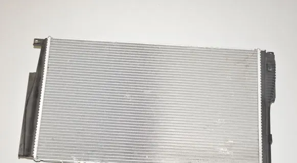 BMW i3 Coolant radiator 7600520