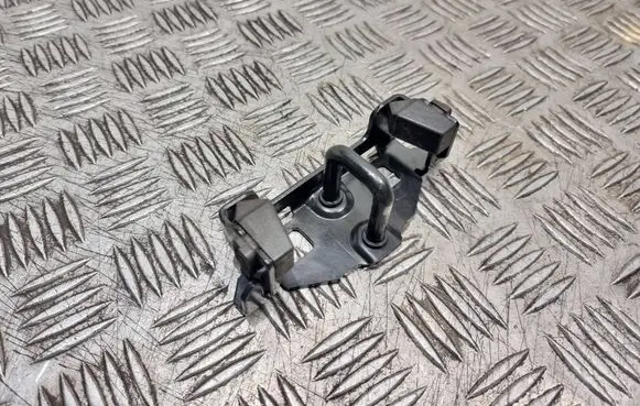 Volvo V70 Trunk lock loop 31301165