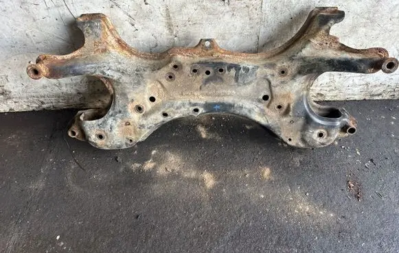 Toyota Corolla Verso AR10 Front subframe 