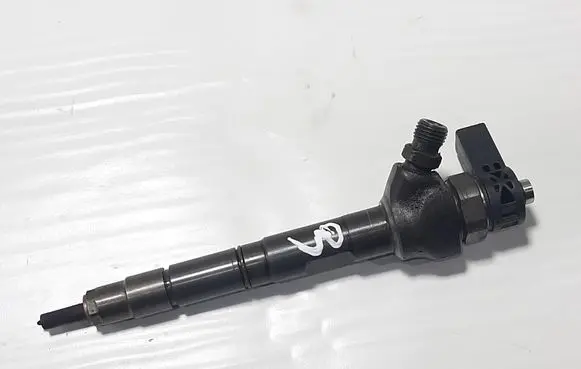 Volkswagen Golf VII Fuel injector 04L130277AJ