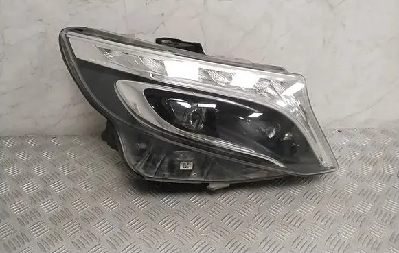 Mercedes-Benz Vito Viano W447 Headlight/headlamp A4479061501