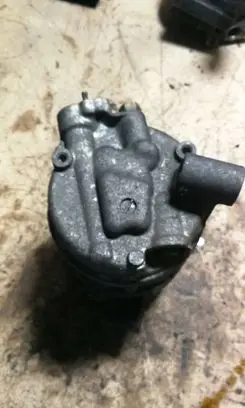 BMW 3 E46 Air conditioning (A/C) compressor (pump) 6908660
