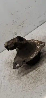 Renault Laguna I Engine mount vacuum valve 