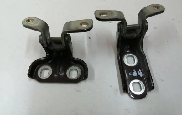 Rear door hinge set