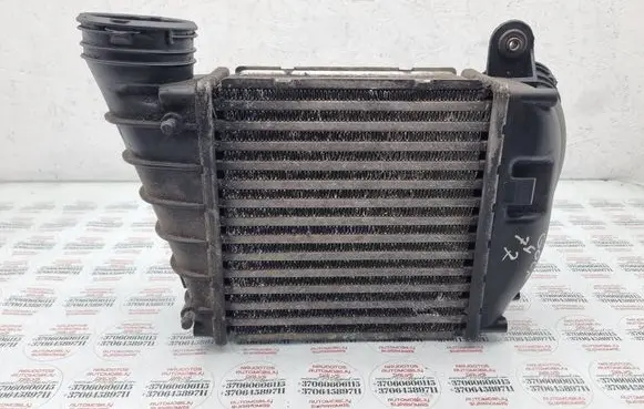 Volkswagen Golf IV Intercooler radiator 1J0145803N
