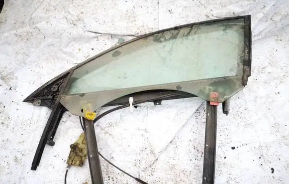 Audi A6 S6 C6 4F Front door window/glass frame 4f0837629