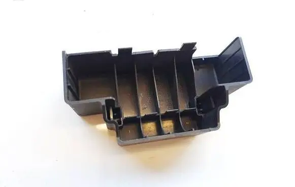 Opel Zafira B Fuse box cover 13129783