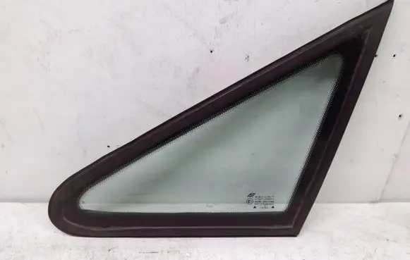 Seat Alhambra (Mk1) Front triangle window/glass 