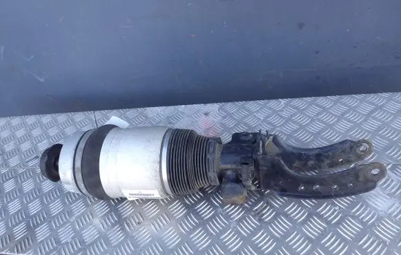 Volkswagen Touareg I Front shock absorber/damper 7L6616040D