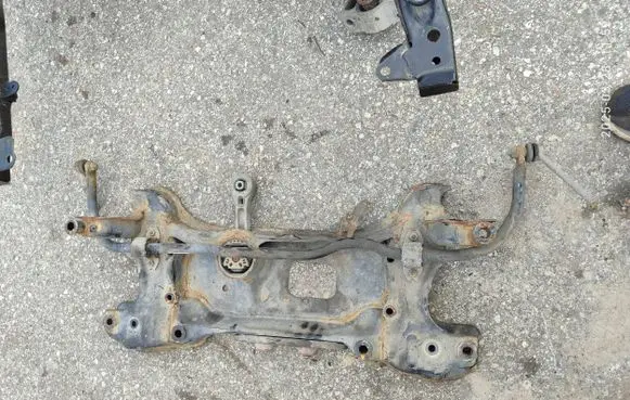 Volkswagen Caddy Front subframe 1K0199315A