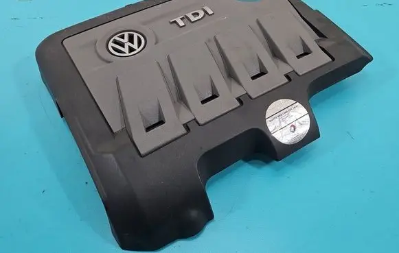 Volkswagen PASSAT B7 Engine cover (trim) 03L103925R IMPRK1516155