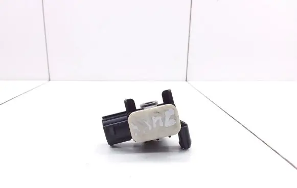 Nissan Juke I F15 Airbag deployment crash/impact sensor 988301EA0A 110428101