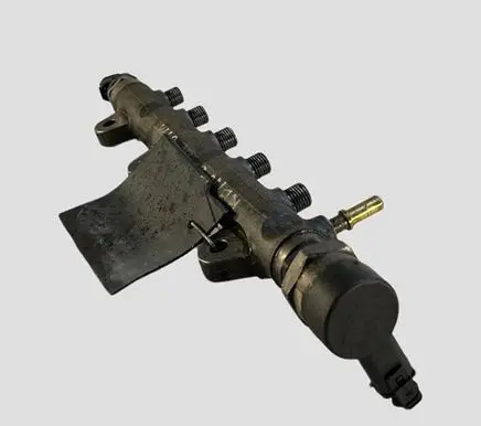 Renault Scenic II - Grand scenic II Fuel main line pipe