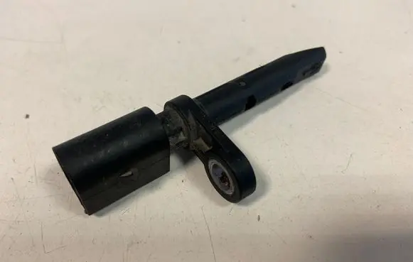 Audi Q7 4M ABS brake wheel speed sensor 4M0927803C 0265004489