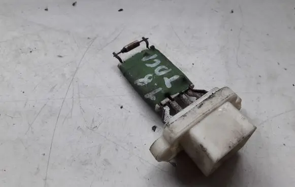Ford Focus Heater blower fan relay 