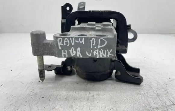 Toyota RAV 4 (XA50) Engine mount bracket