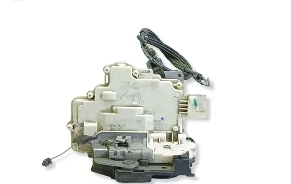 Seat Altea XL Rear door lock 5P0839012