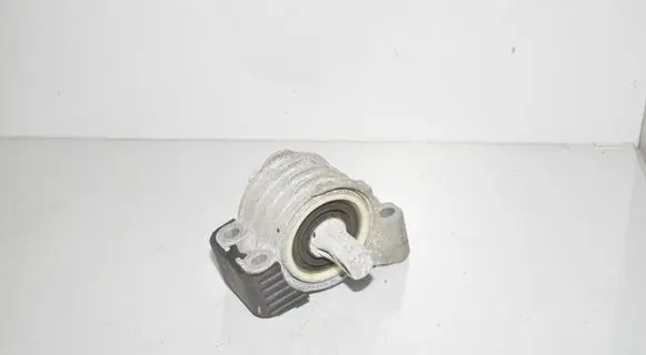 BMW i4 Engine mount bracket 8742123 6742123 22118742123