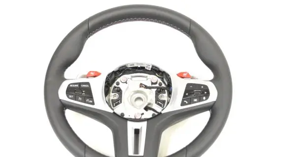 BMW M5 F90 Steering wheel 8746137