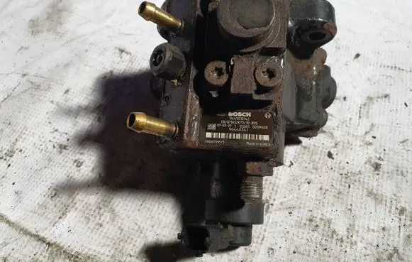 Chevrolet Lacetti Fuel injection high pressure pump 0445010142 96440341