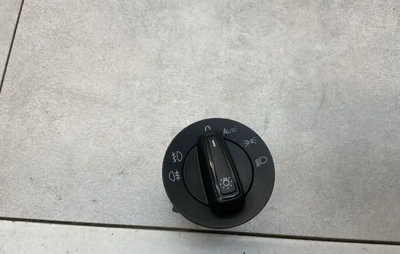 Volkswagen Polo VI Light switch 5G0941431R
