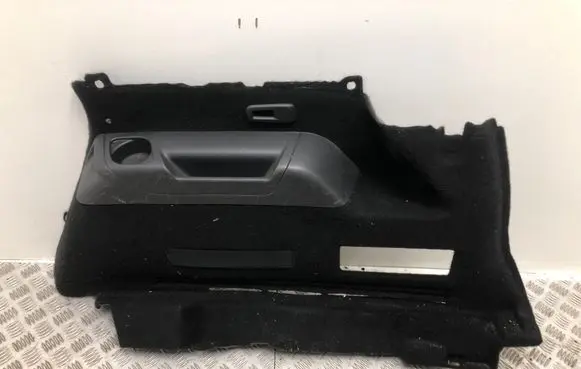 Trunk/boot lower side trim panel