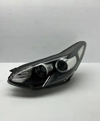 KIA Sportage Headlight/headlamp 92101F1040