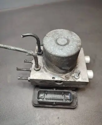 Mercedes-Benz Sprinter W906 ABS Pump A9069008601