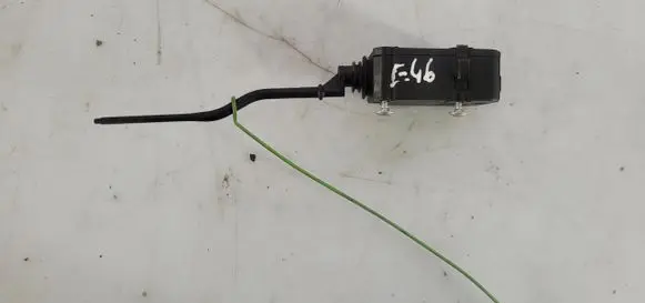 BMW 3 E46 Fuel tank cap lock 