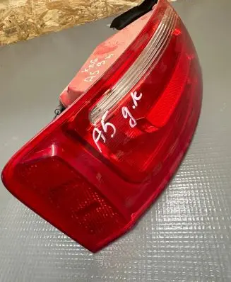 Audi A5 8T 8F Tailgate rear/tail lights 8T0945095 AU484