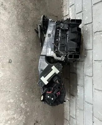 Mercedes-Benz C W204 Interior heater climate box assembly A2048302160