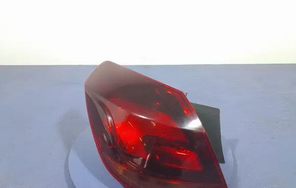 Opel Astra J Rear/tail lights 
