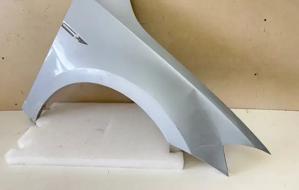 Volkswagen Golf VII Fender