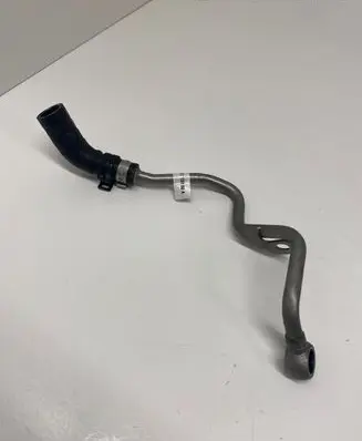 Coolant pipe/hose