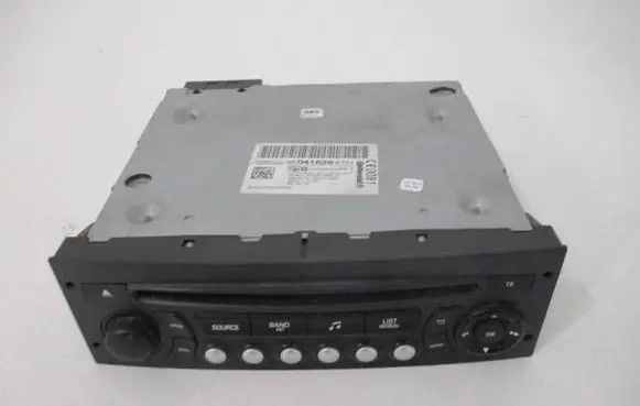 Radio/CD/DVD/GPS head unit