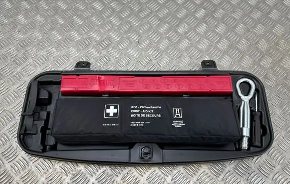 BMW 5 F10 F11 Tool set 6780121