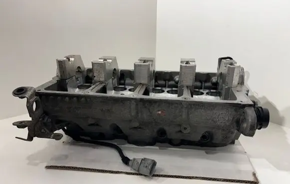 Ford Galaxy Engine head 033103373R