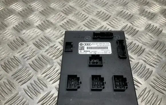 Audi A4 S4 B8 8K Comfort/convenience module 8K0907063DC