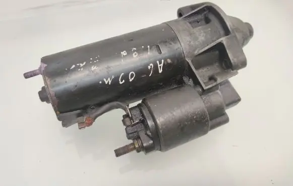 Volkswagen PASSAT B5 Starter motor 068911024C 0001110122