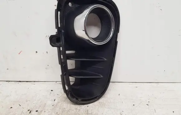 KIA Rio Front fog light trim/grill 86526-H8020