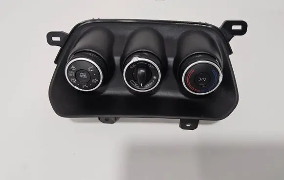 Toyota Aygo X Climate control unit 559000H100 559000H101