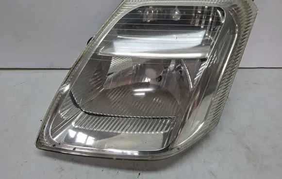 Citroen C2 Headlight/headlamp S27647379 9680128380